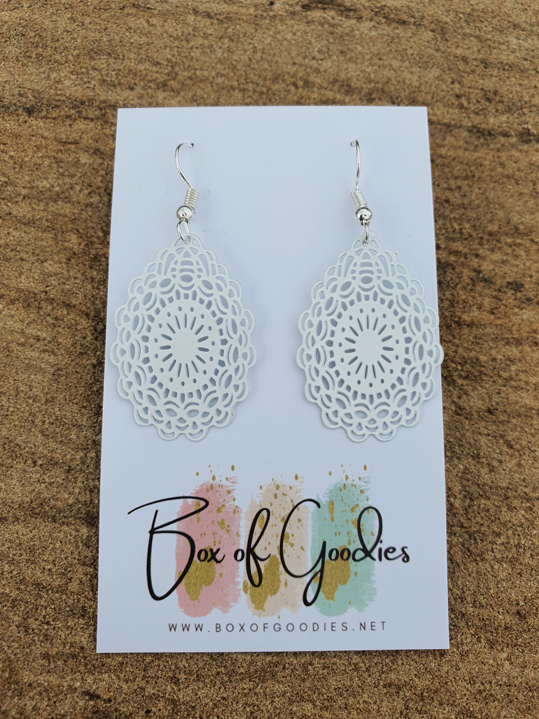 White wave oval