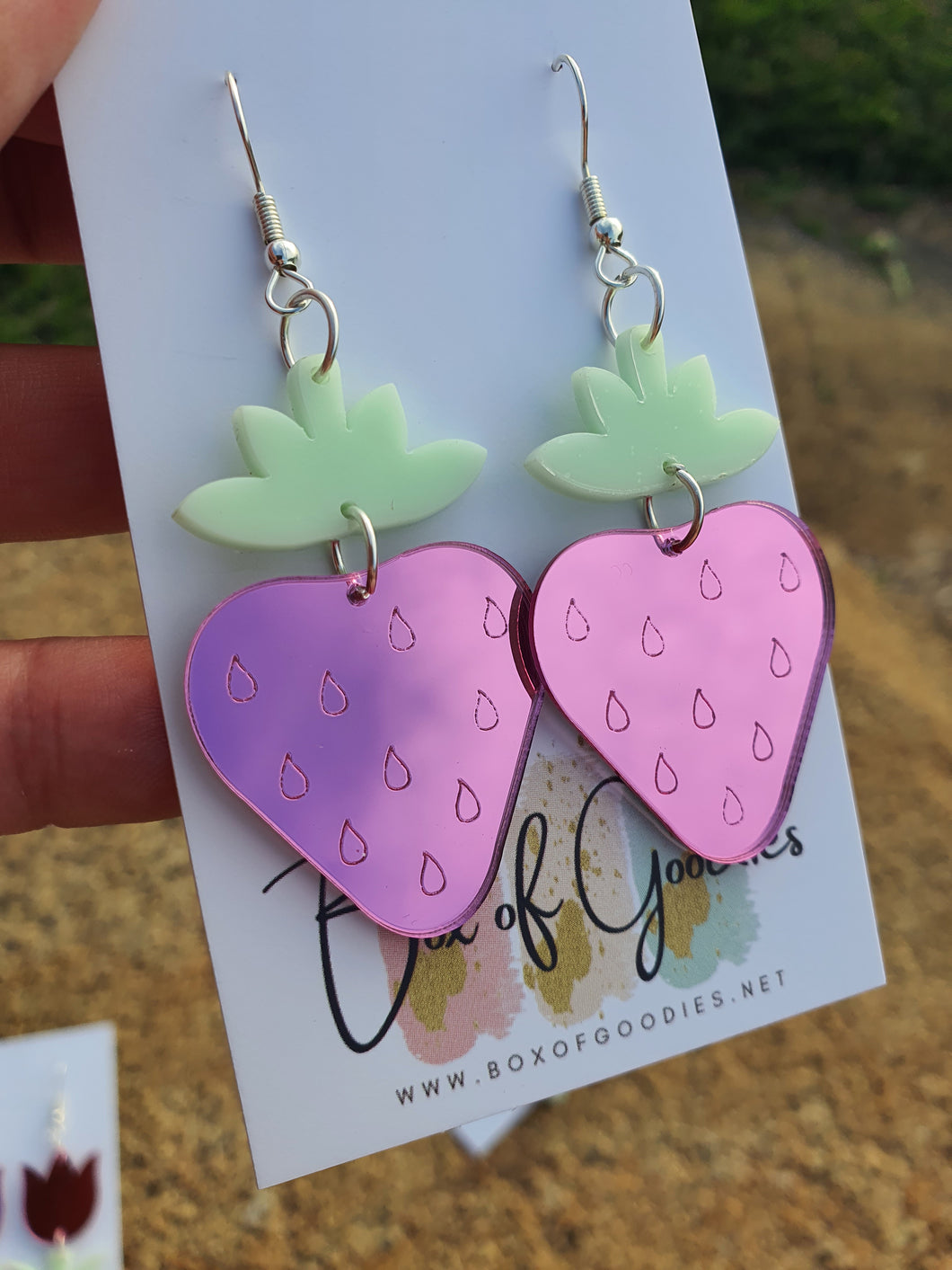 Pink mirror strawberries