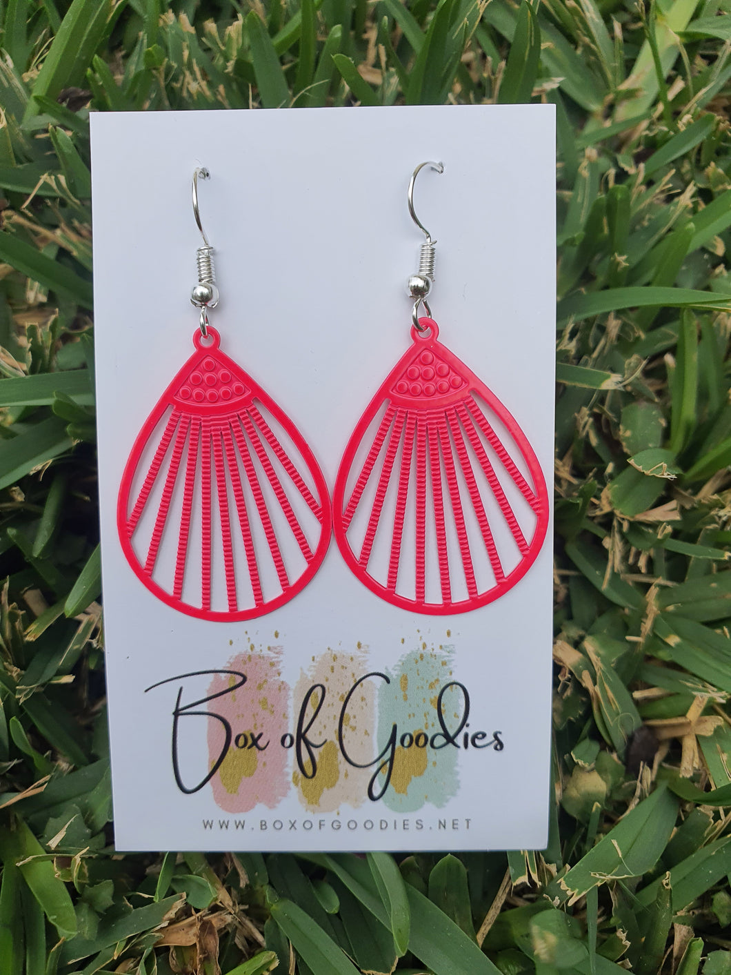 Hot pink shell style