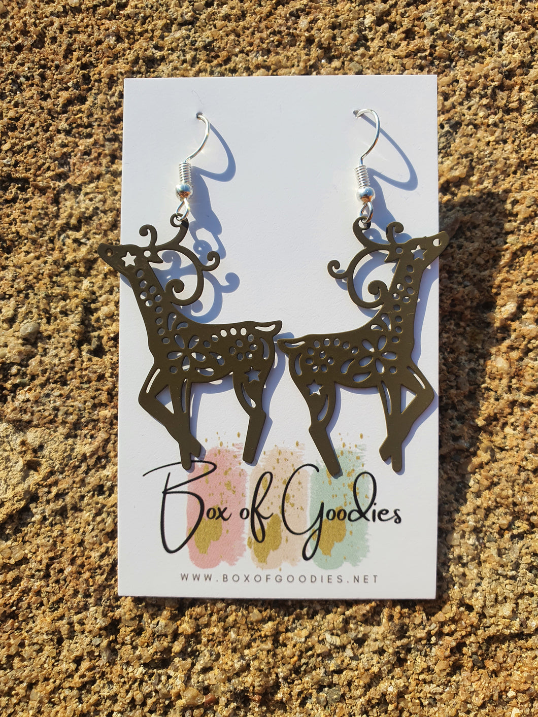 Brown reindeer filigree