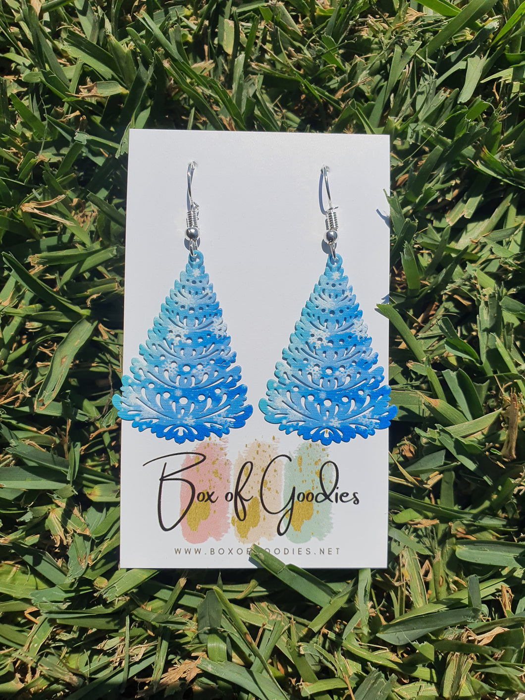 Blue tree filigree