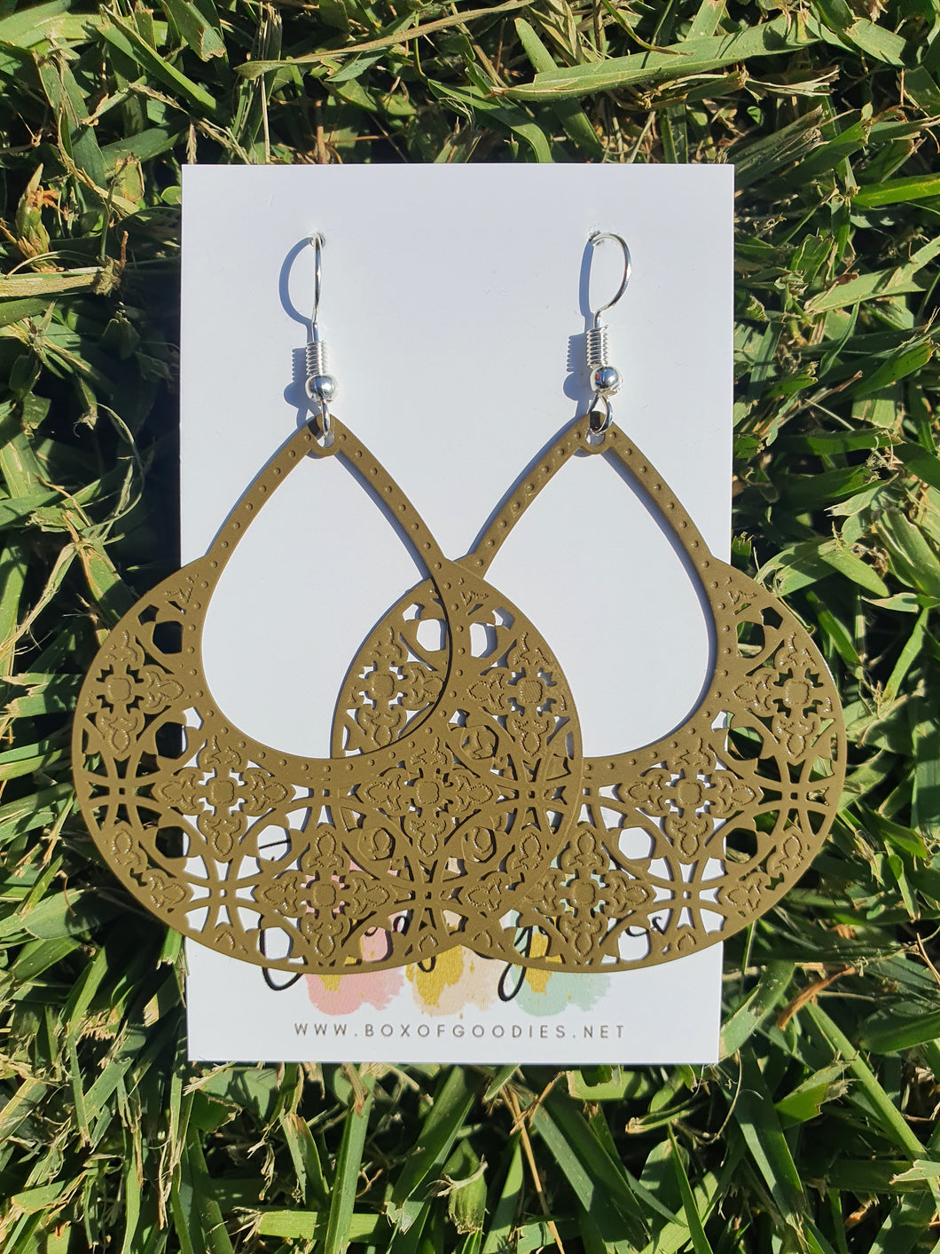 Large Brown dangles