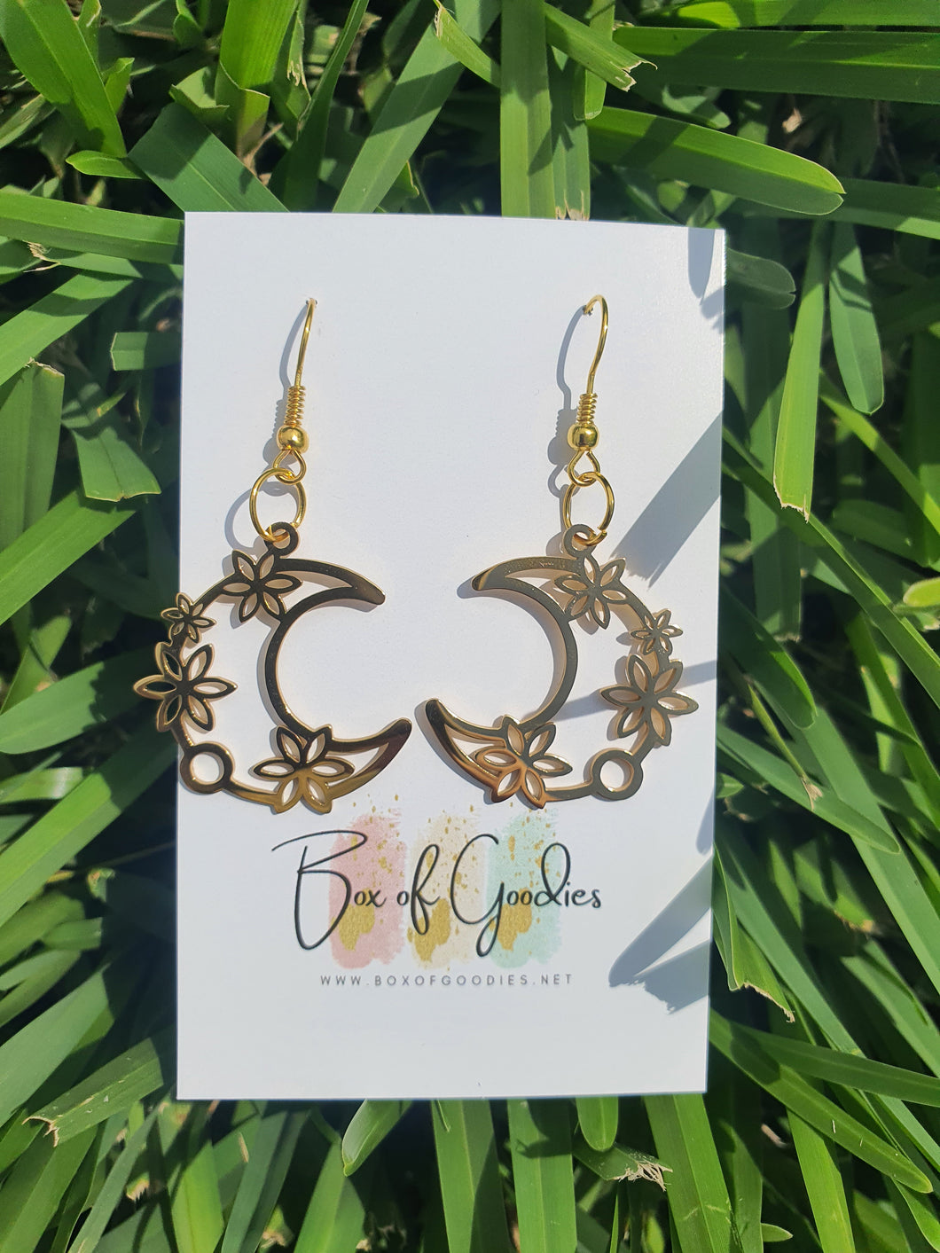 Gold tone moon and flowers