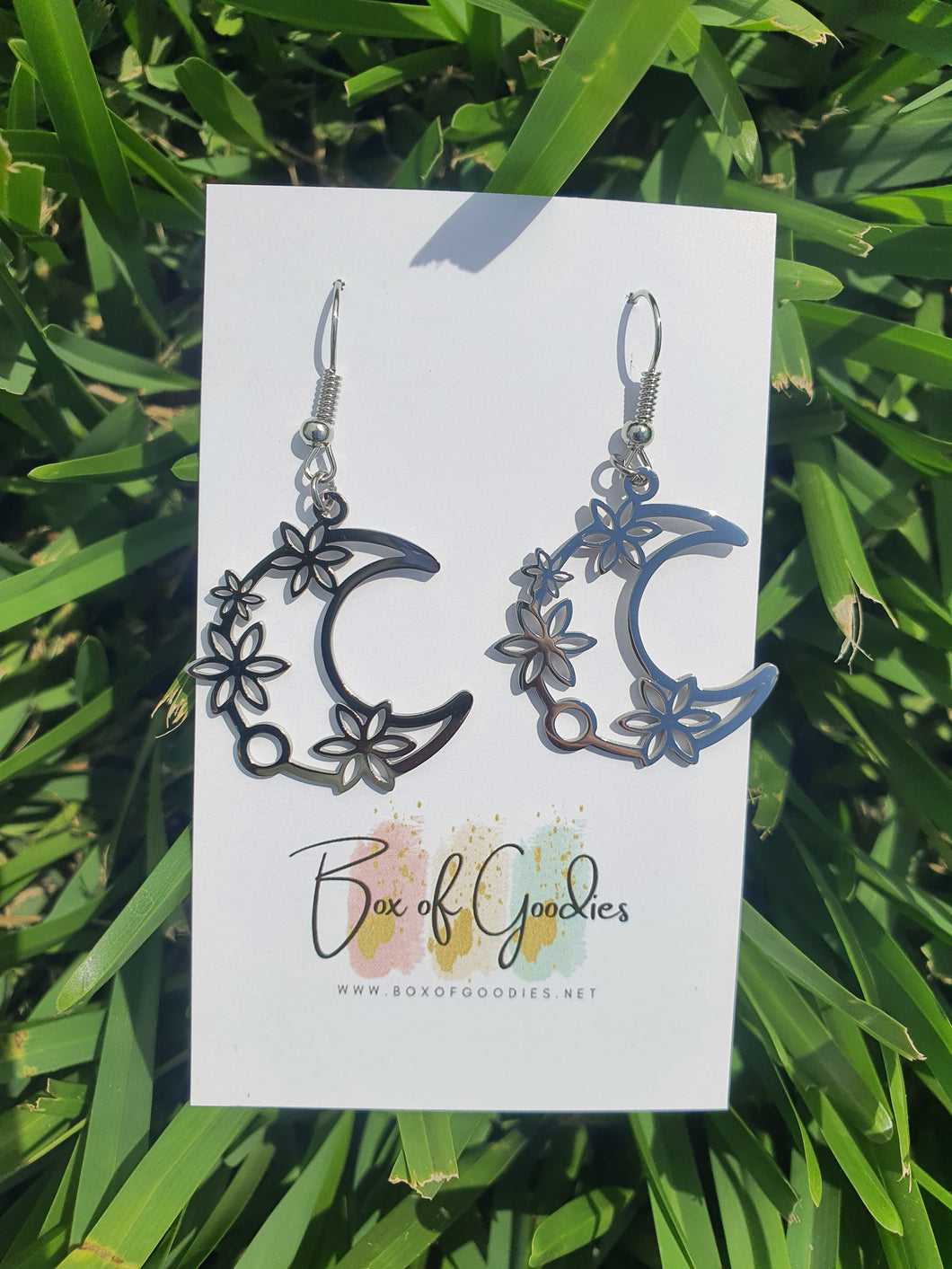 Silver tone moon and flowers