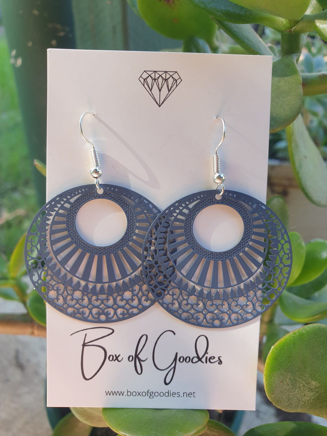 Blue/Grey oval Filigree