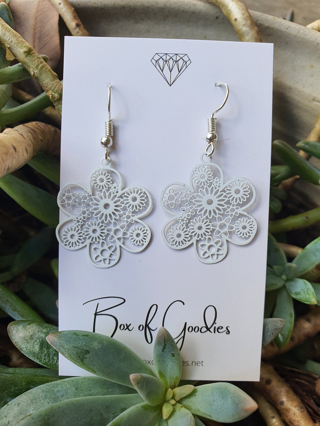 White Flower design filigree